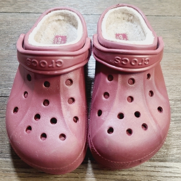Crocs Classic Sherpa Lined Burgundy Red Perforated Slide on Clog size 6 - Picture 2 of 11